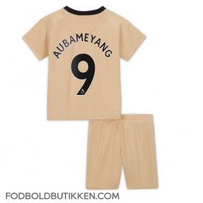 Chelsea Aubameyang #9 Tredjetrøje Børn 2022-23 Kortærmet (+ Korte bukser)